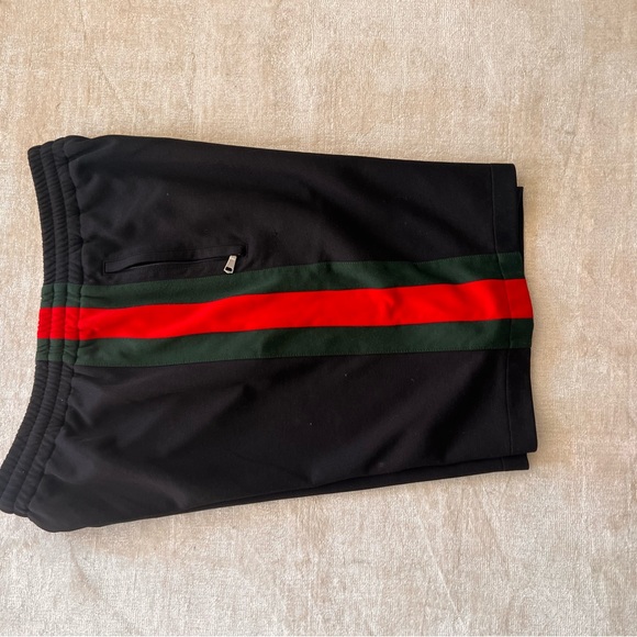 Gucci - Picture 8 of 9